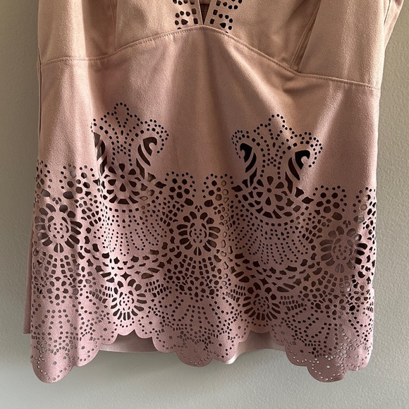 Elegant Sleeveless Blouse - Pink - Picture 7 of 7